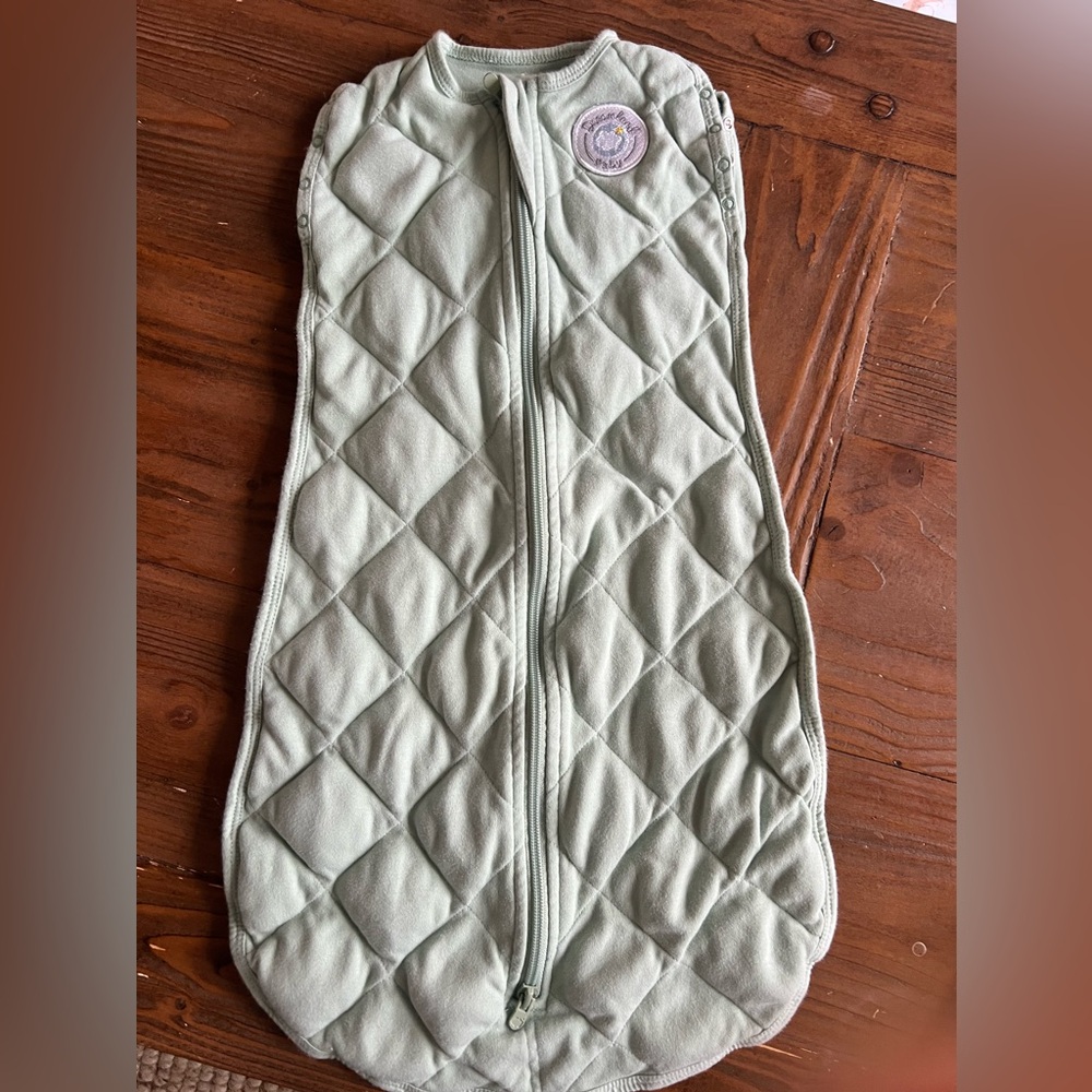 Dreamland, baby sleep sack size small color green